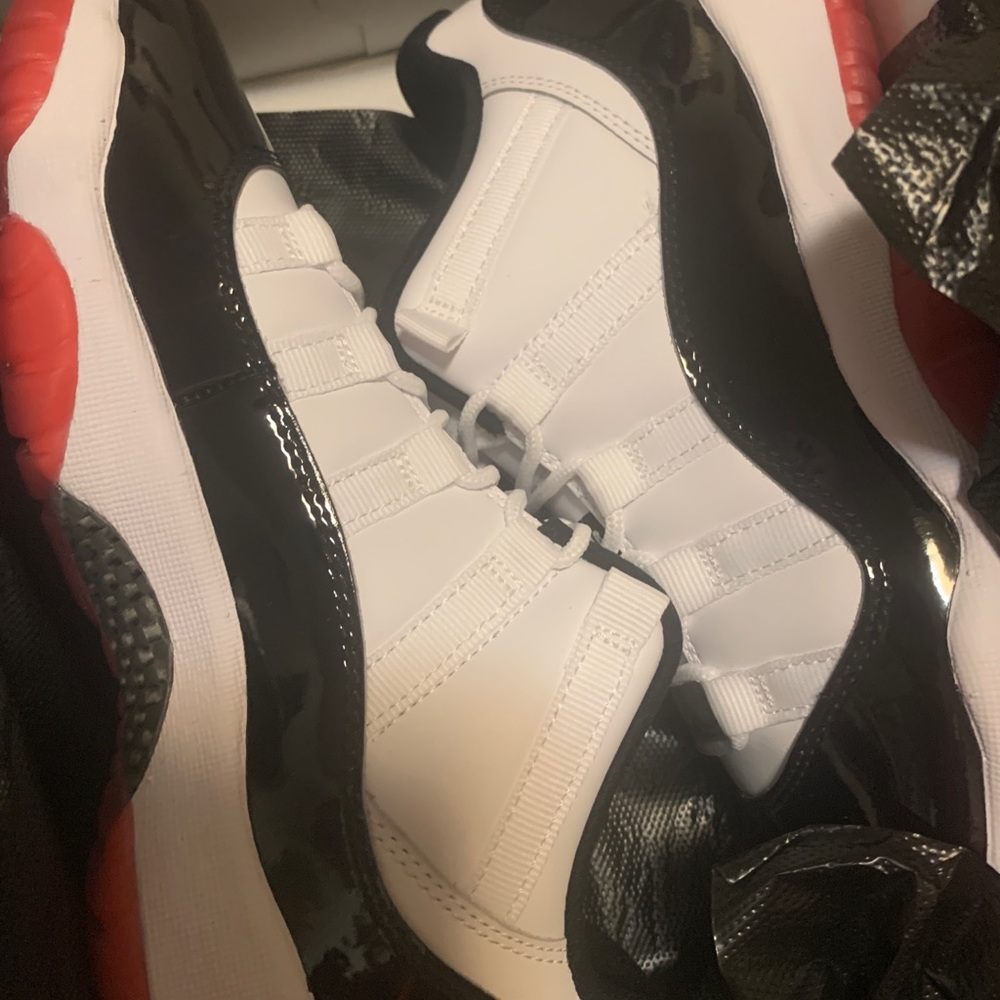 Retro 11 low